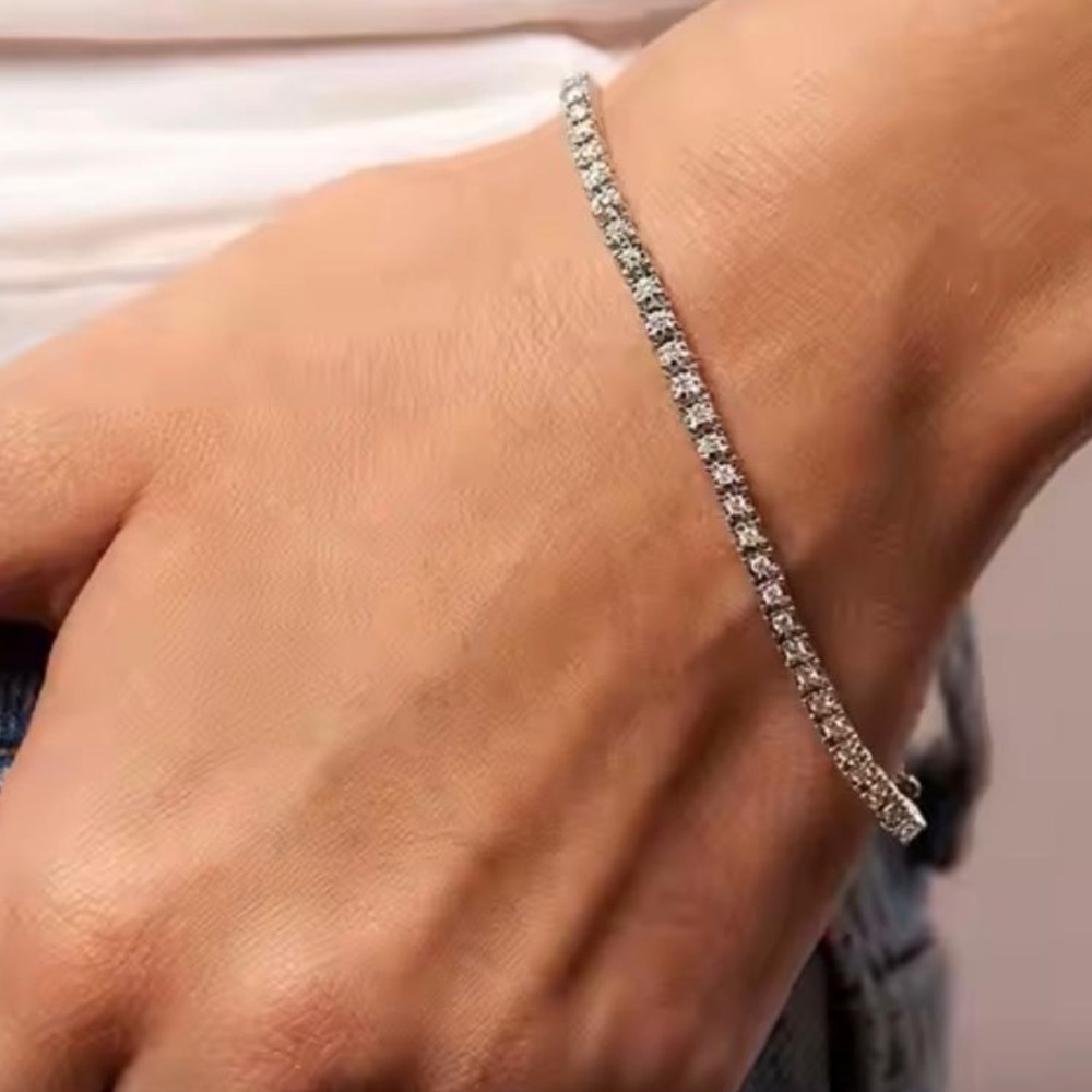 GRA Certified 3mm VVS1 Moissanite D5.50ct Tennis Bracelet 925 Sterling Silver - Picture 2 of 7